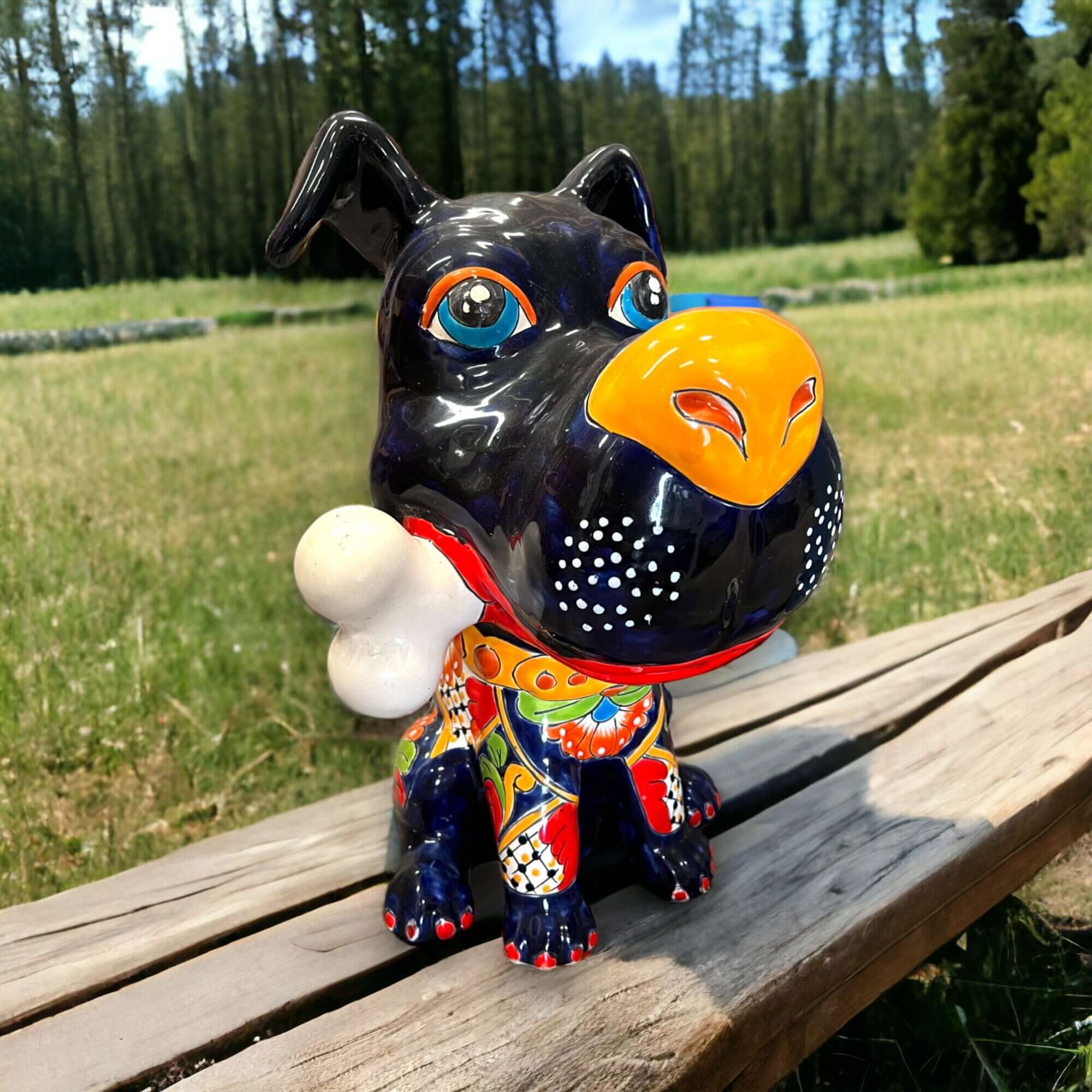 Perro Talavera con hueso | Decoración canina de cerámica pintada a mano (extragrande)