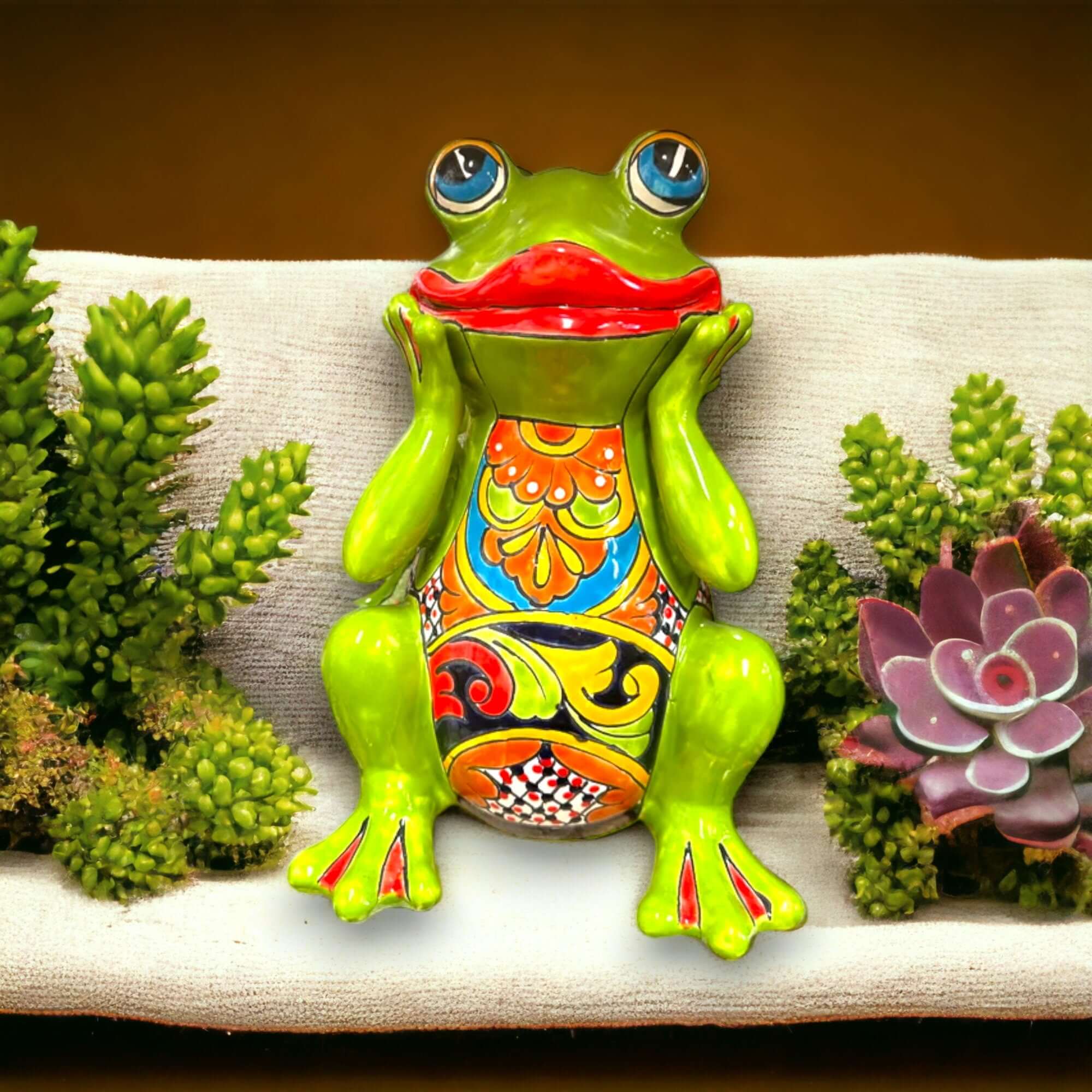 Estatua de rana de Talavera | Vibrante arte cerámico mexicano pintado a mano
