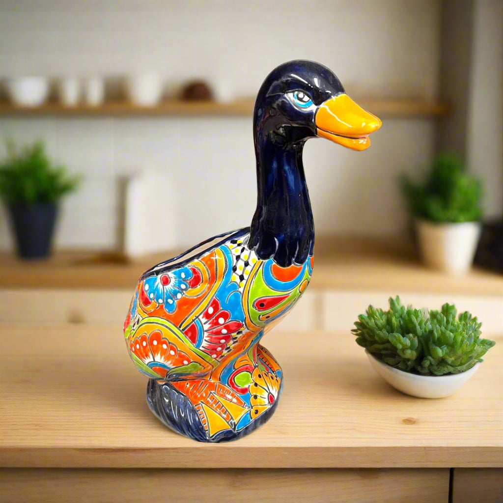 Matera de pato Talavera | Colorido arte de cerámica mexicana pintado a mano