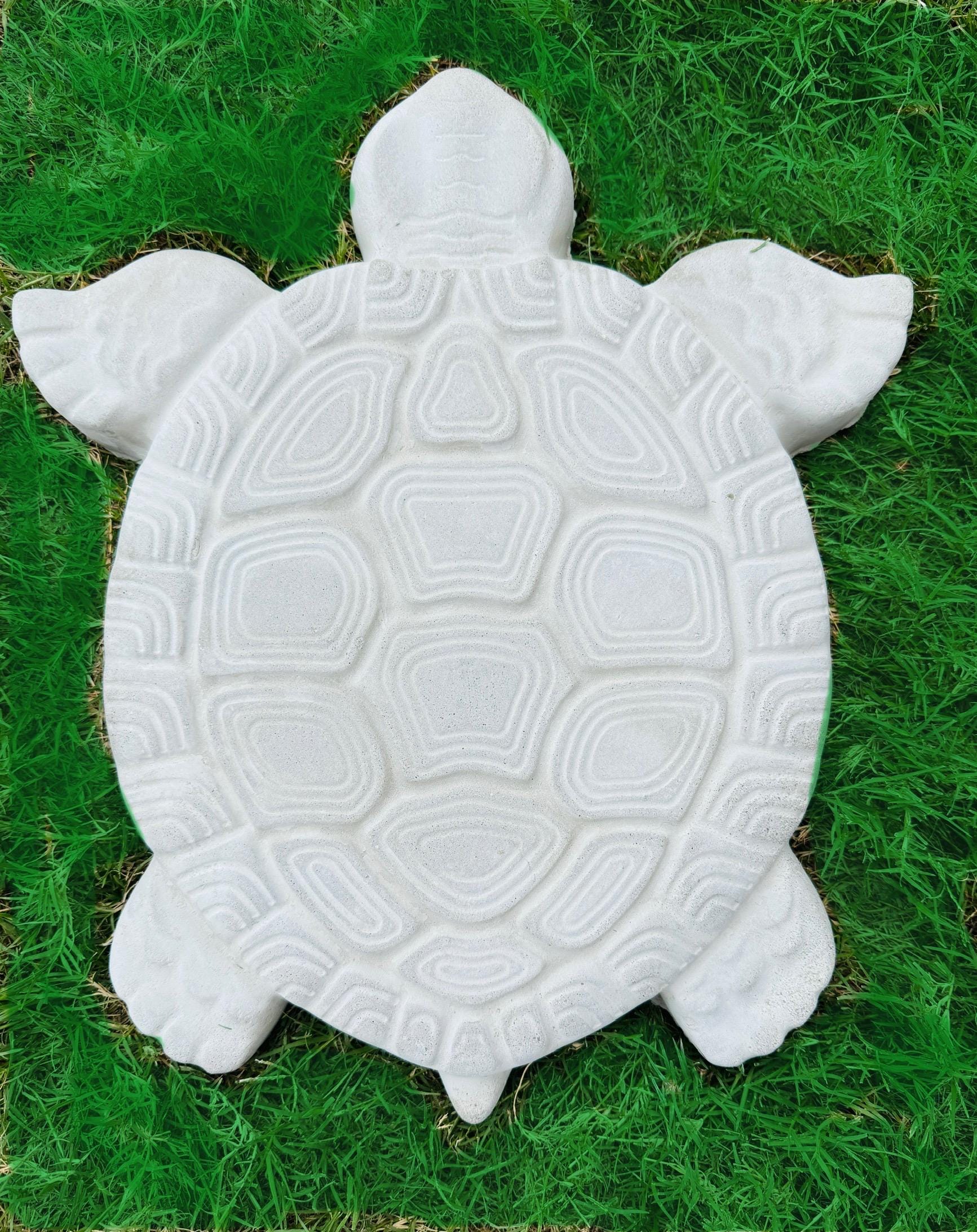 2x Bundle Garden Turtle Stepping Stones Garden Pathway Stepping Stone Outdoor Yard Decoration Cement Paver Lawn and Patio Ornament Bundle
