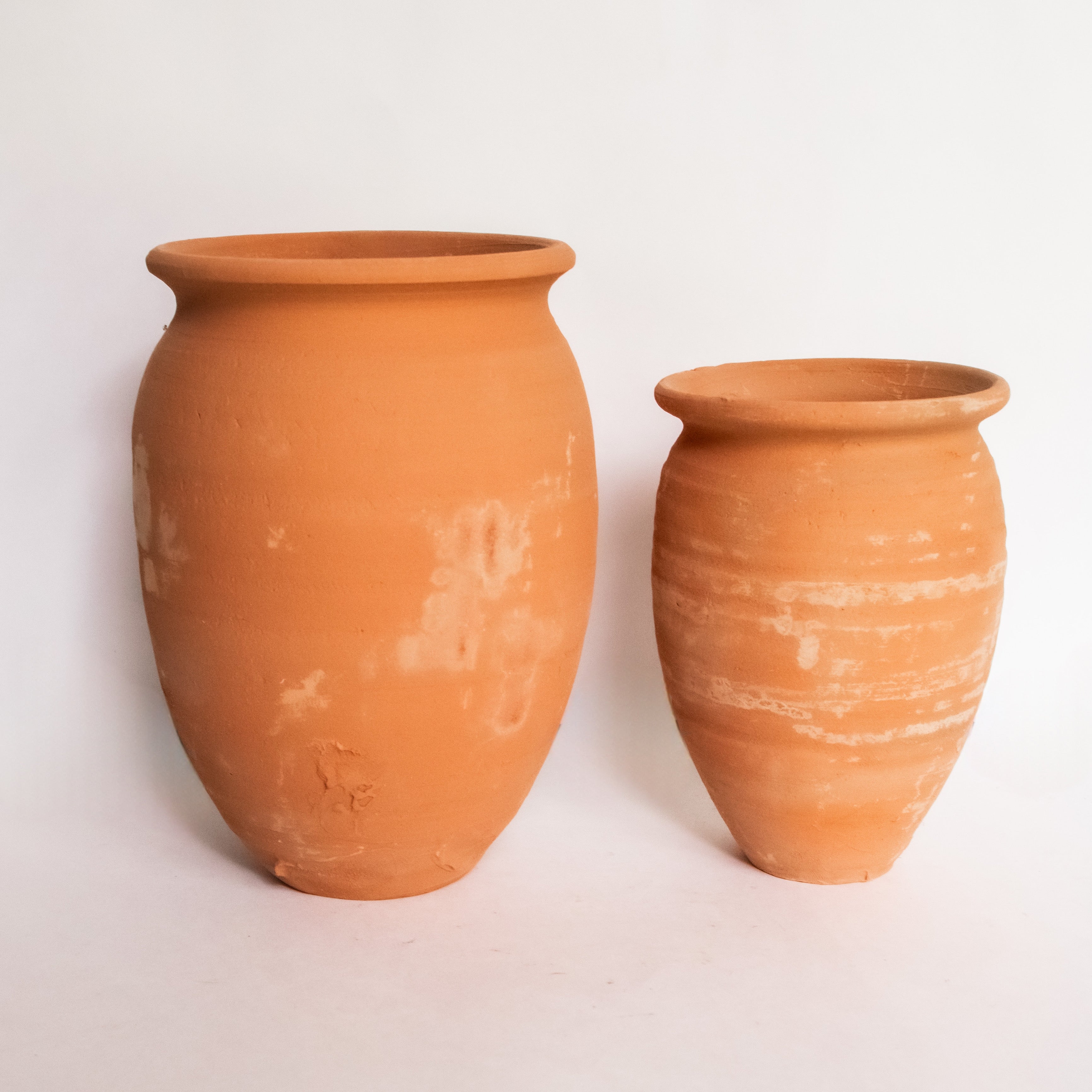 Cantaritos de barro lisos