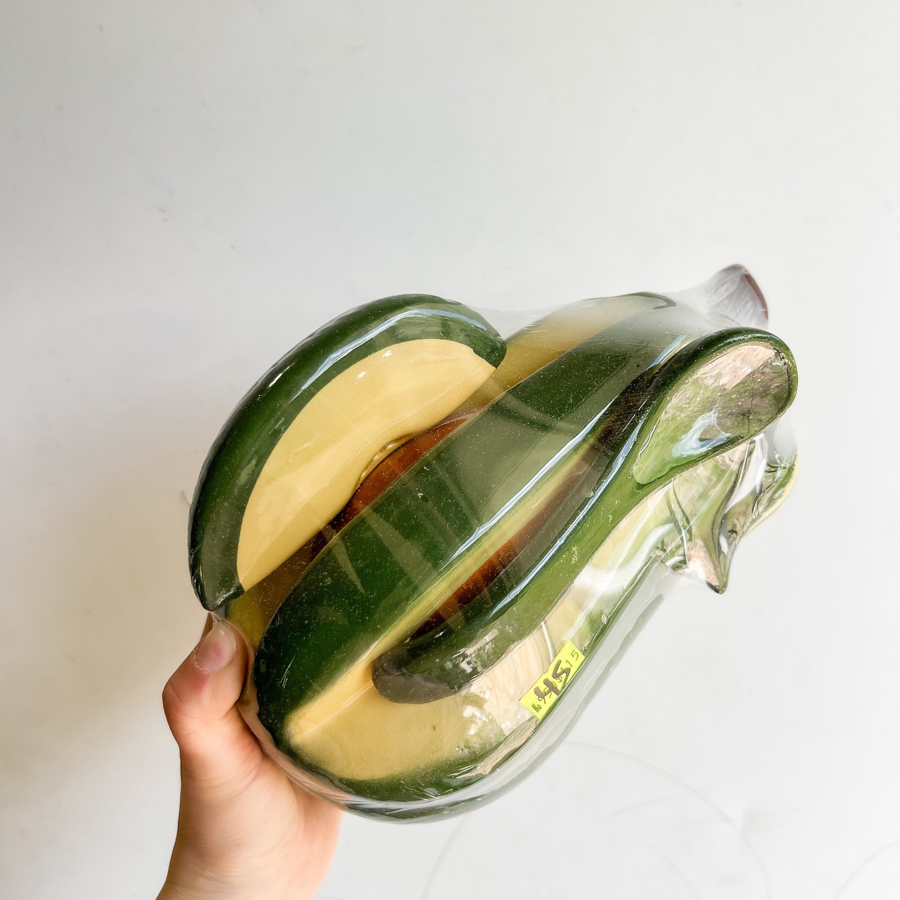 Recipiente para aguacate con salero