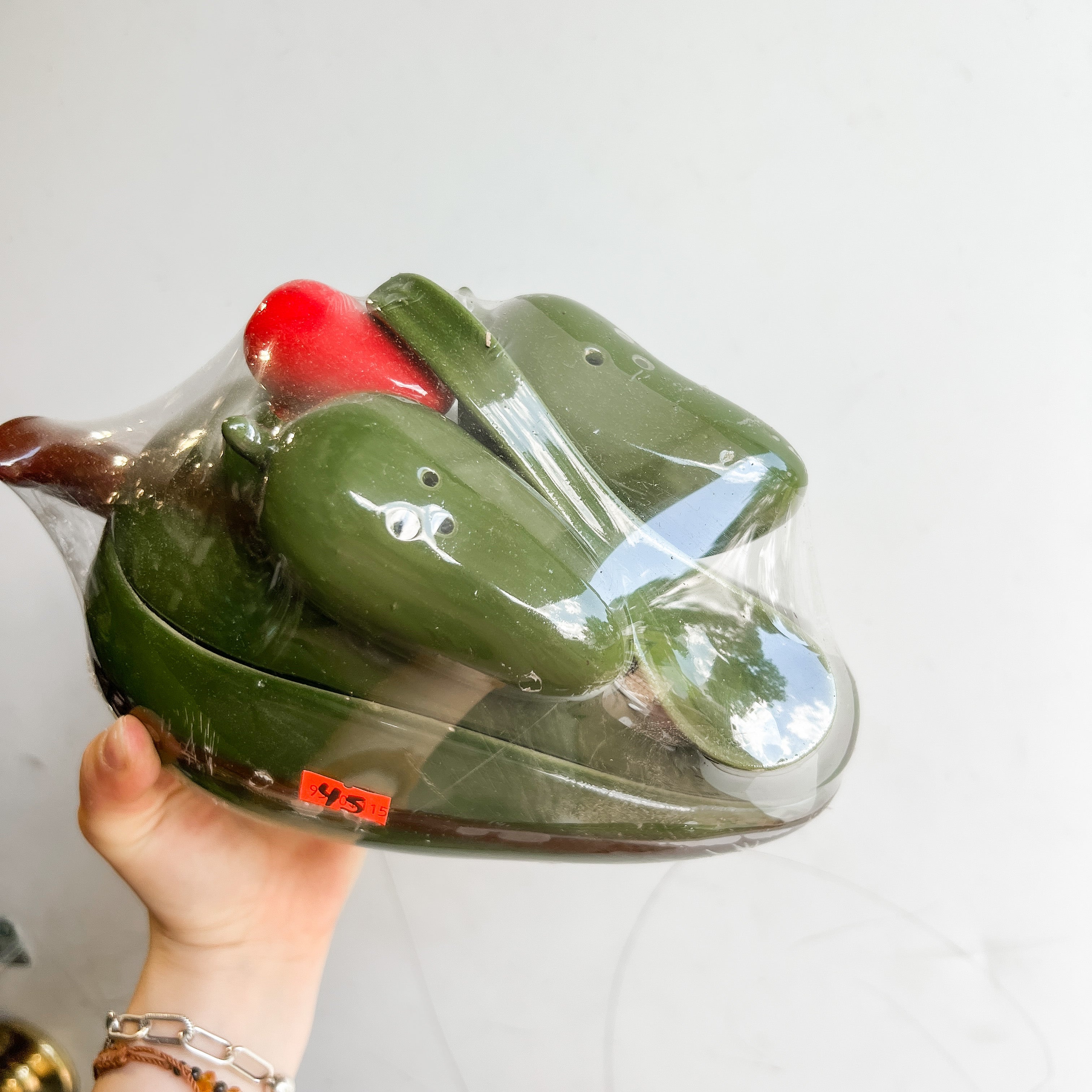 Recipiente para aguacate con salero