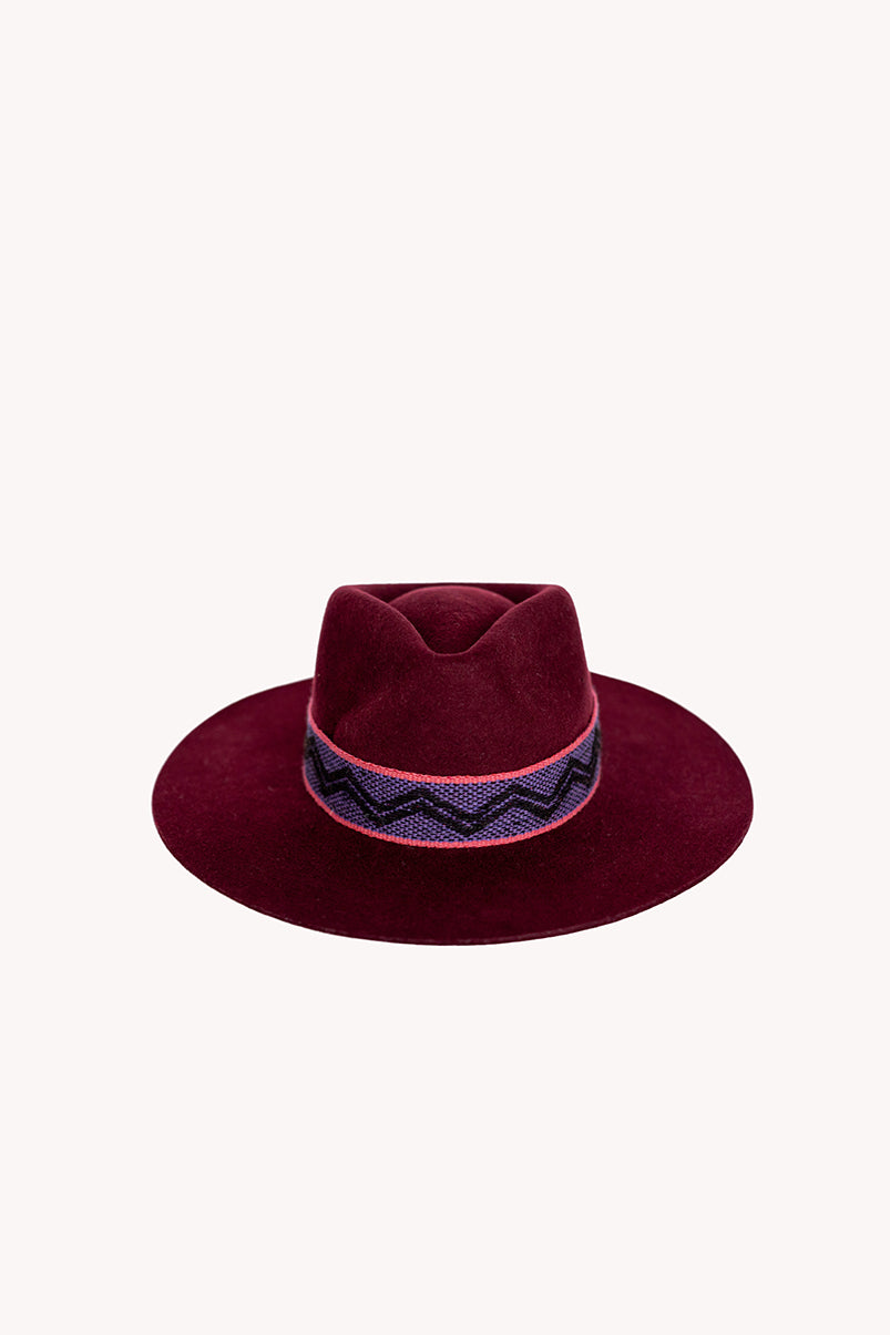 Sombrero vaquero granate