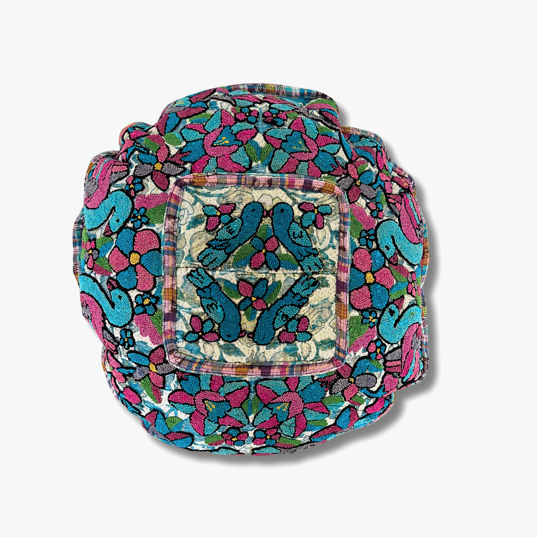 Funda de almohada redonda bohemia única de huipil floral con luna reciclada - Guatemala