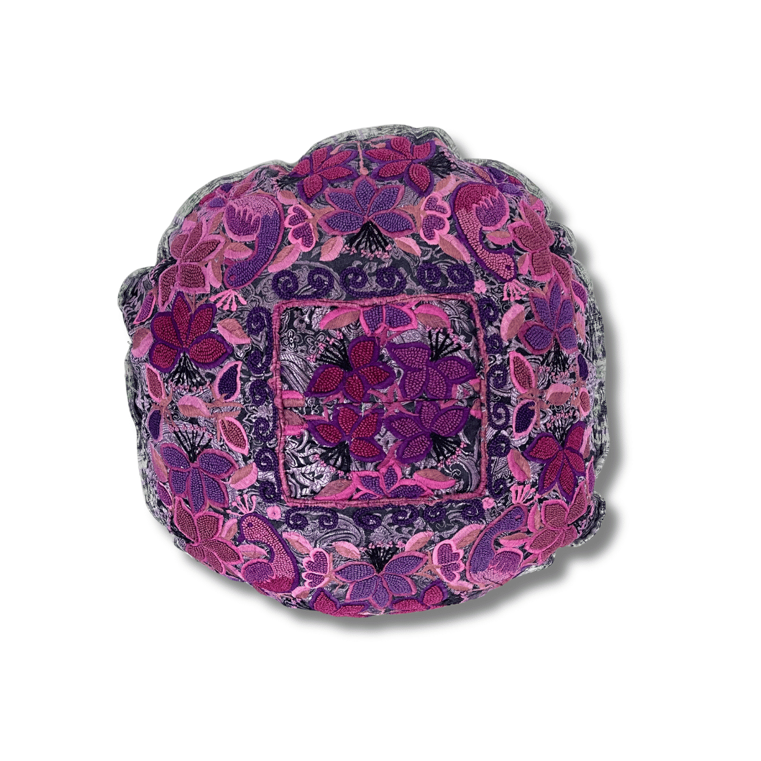 Funda de almohada redonda bohemia única de huipil floral con luna reciclada - Guatemala