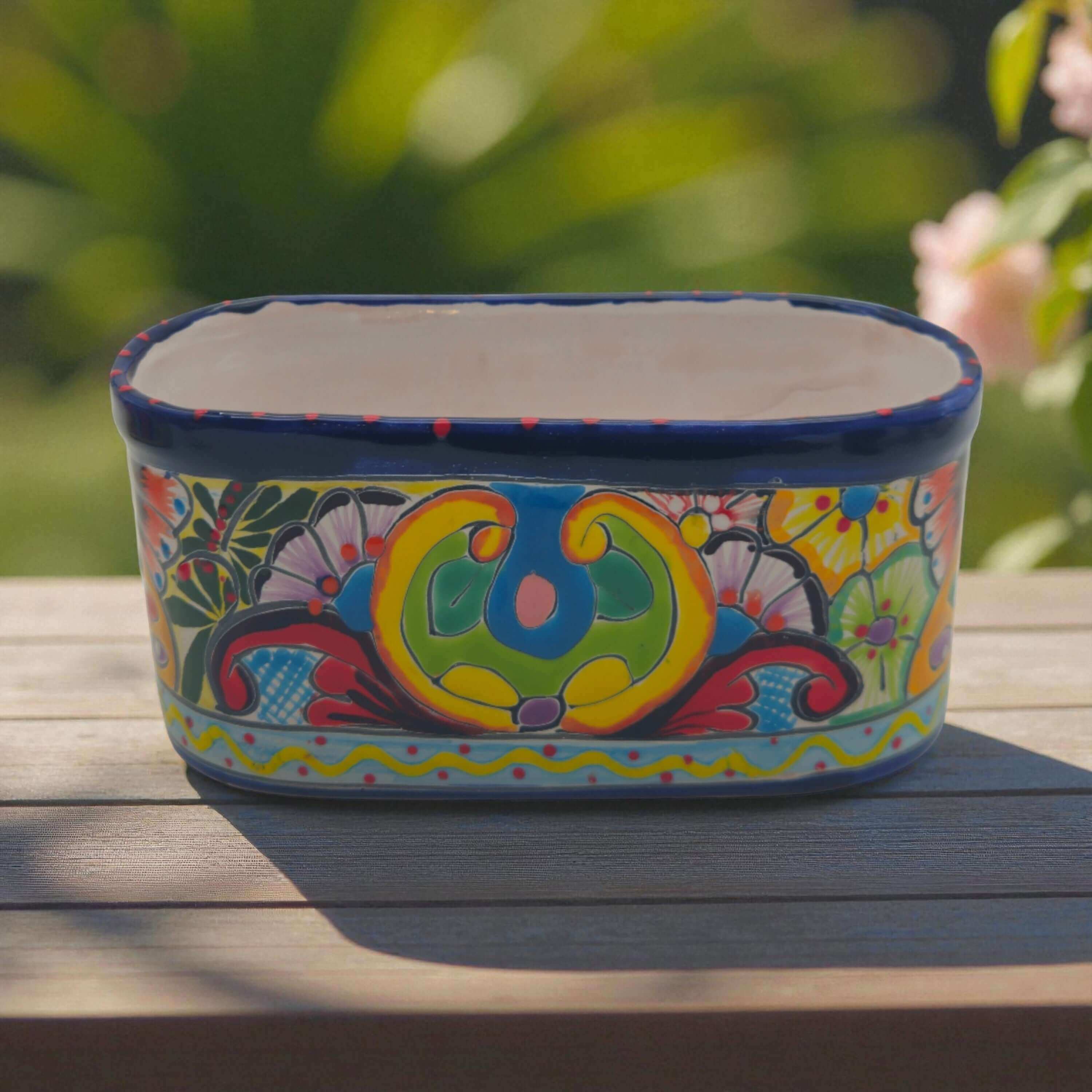 Maceta Talavera Ovalada Azul con Borde | Maceta Mexicana Hecha a Mano