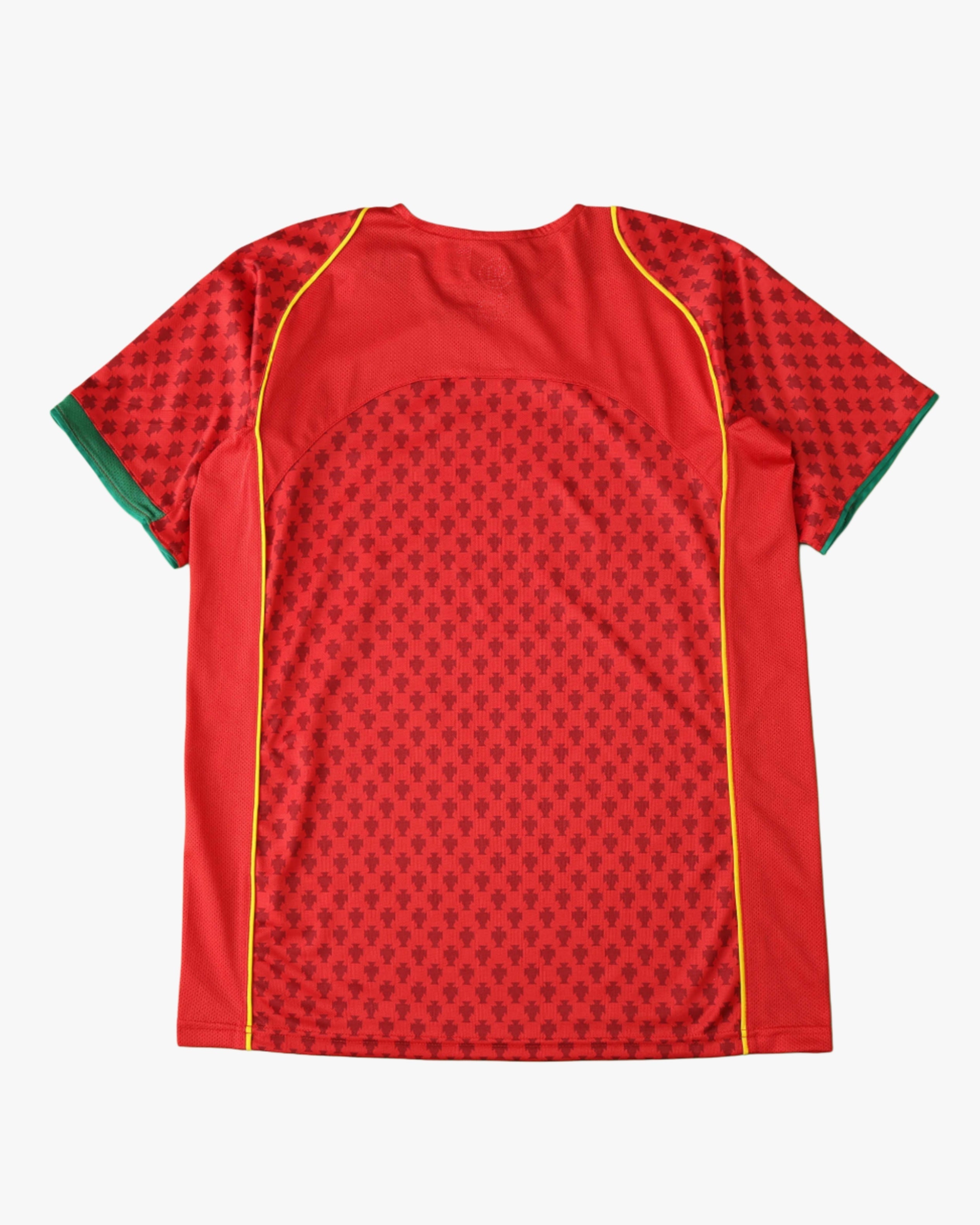 PORTUGAL RETRO HOME 2004/05