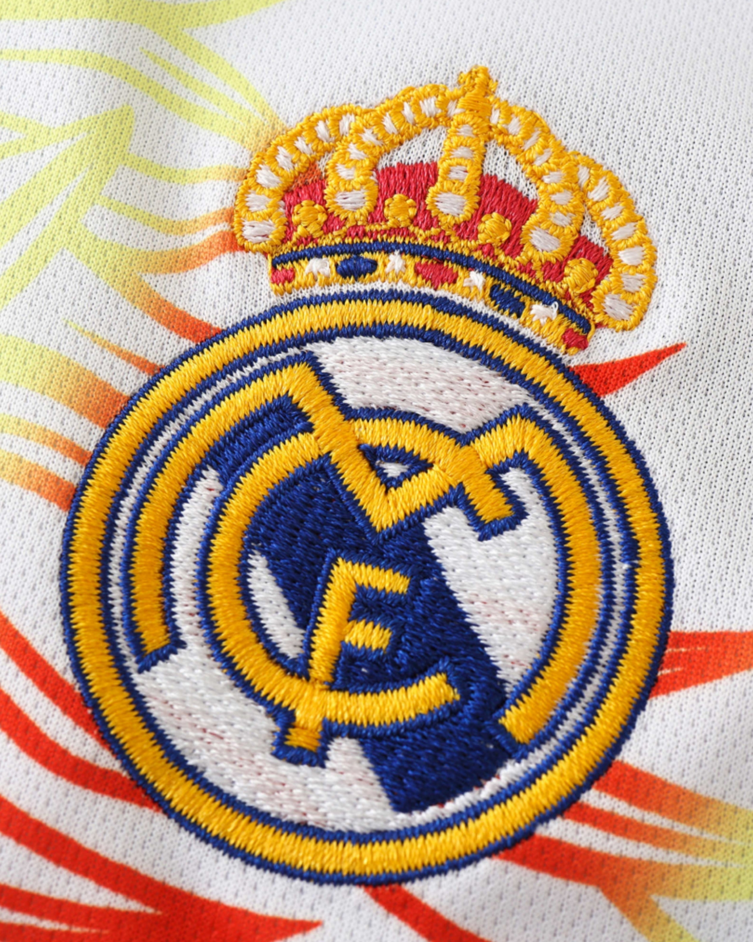 REAL MADRID x RAINBOW DRAGÓN BLANCO PREMIUM KIT