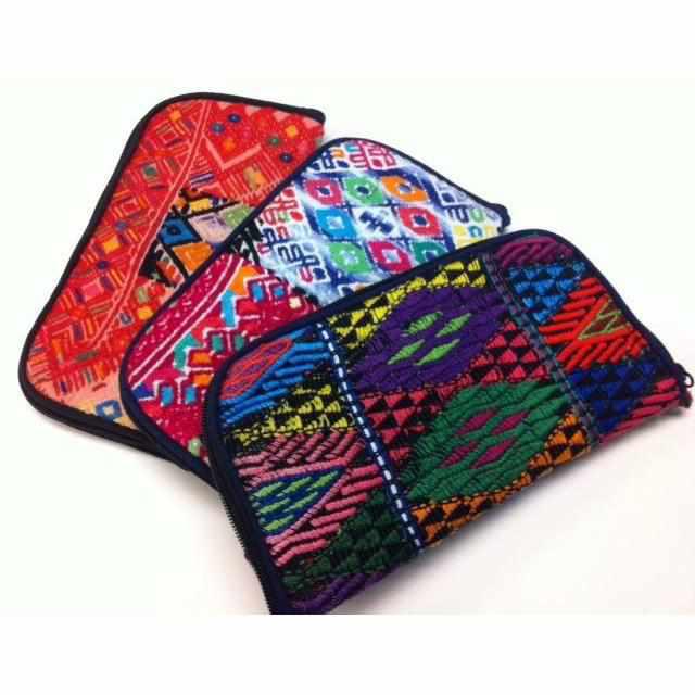 Cartera bordada Shanti reciclada - Guatemala