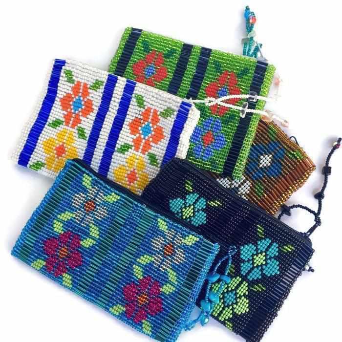Monedero de Flores Pequeñas con Cuentas - Guatemala