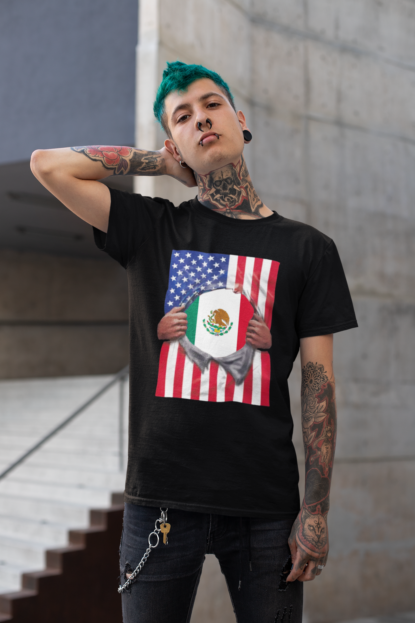 Camiseta de orgullo de la bandera de México + la bandera de EE. UU. | Desgarro de la bandera mexicana + estadounidense 4 de julio | Camisetas latinas virales divertidas | Unisex - 4 colores