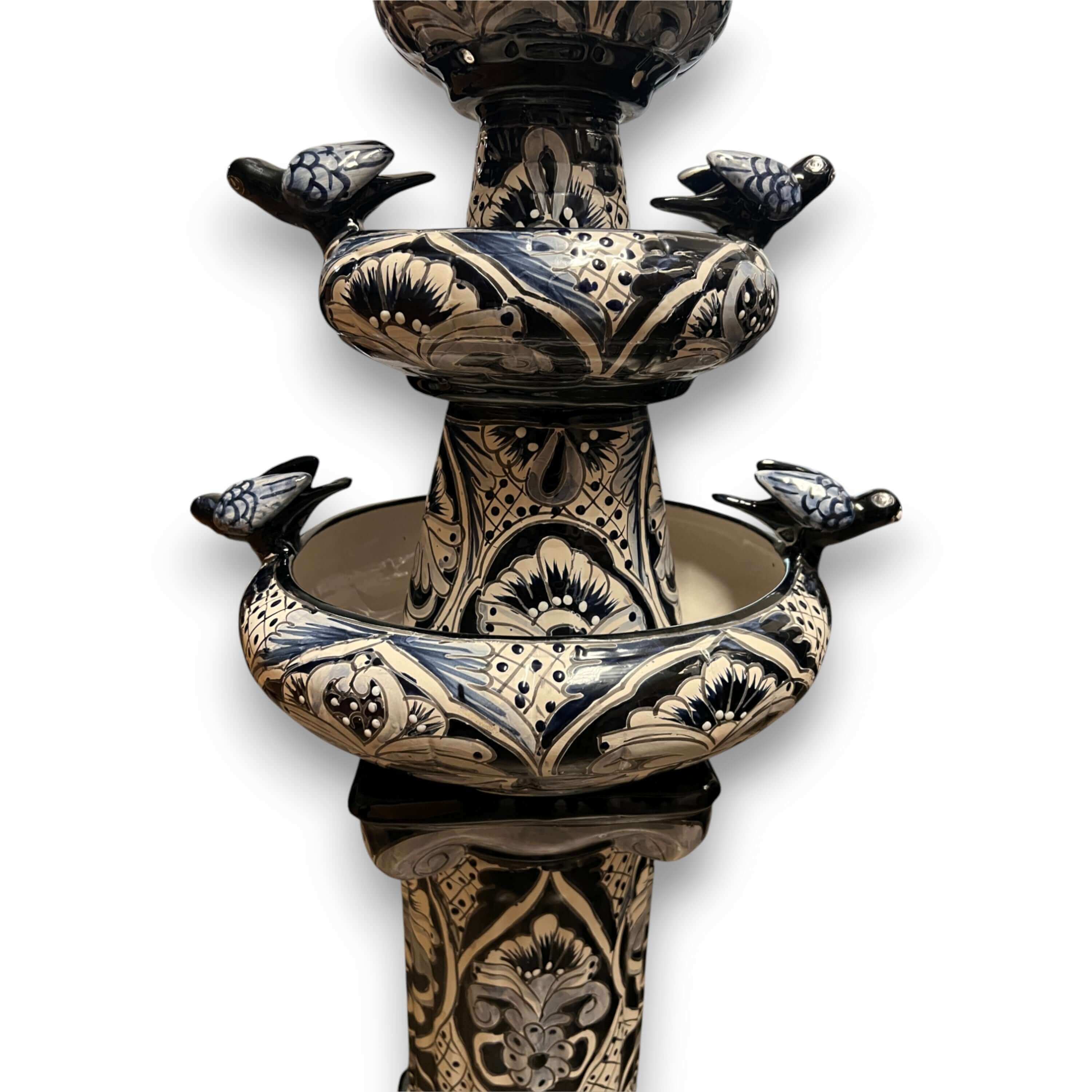 Fuente Talavera azul y blanca | Auténtica fuente de agua de cerámica mexicana
