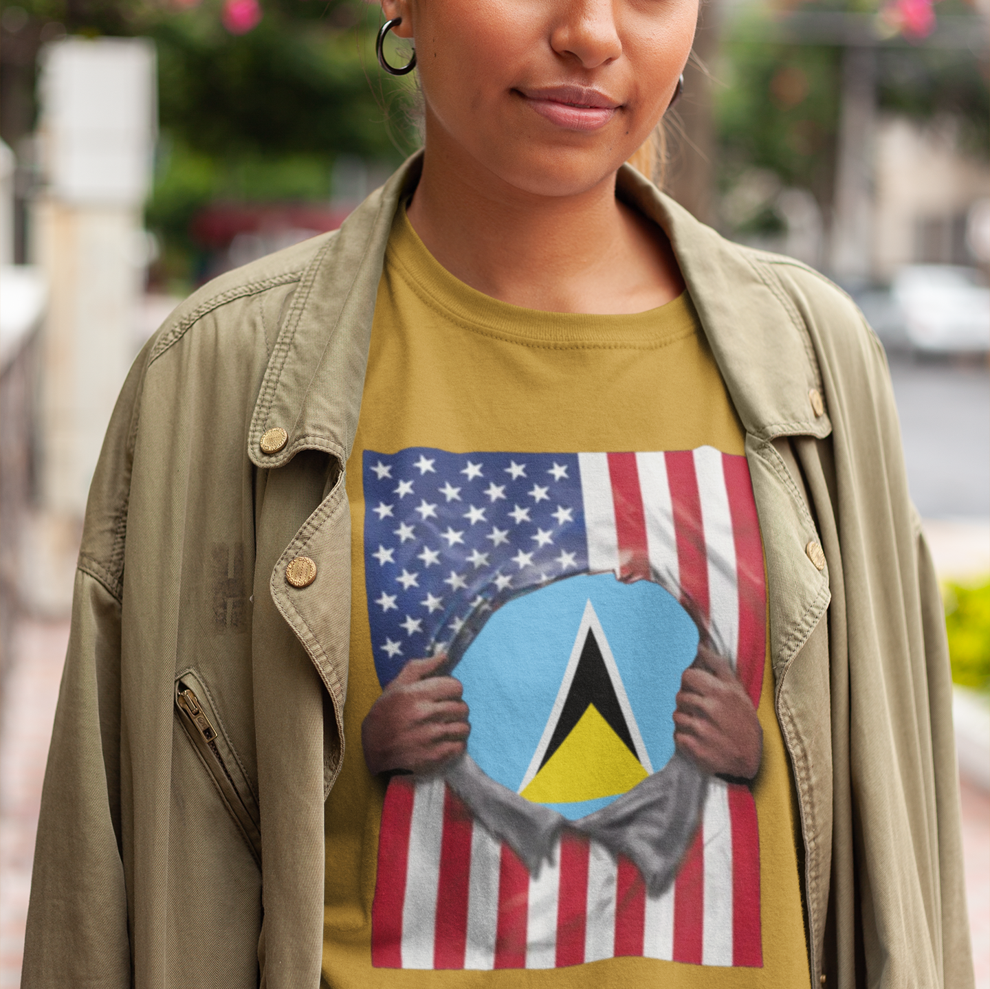 Camiseta de Santa Lucía + Bandera de EE. UU. | Desgarro de Bandera de Santa Lucía + Americana 4 de Julio | Camisetas Latinas Divertidas | 4 Colores